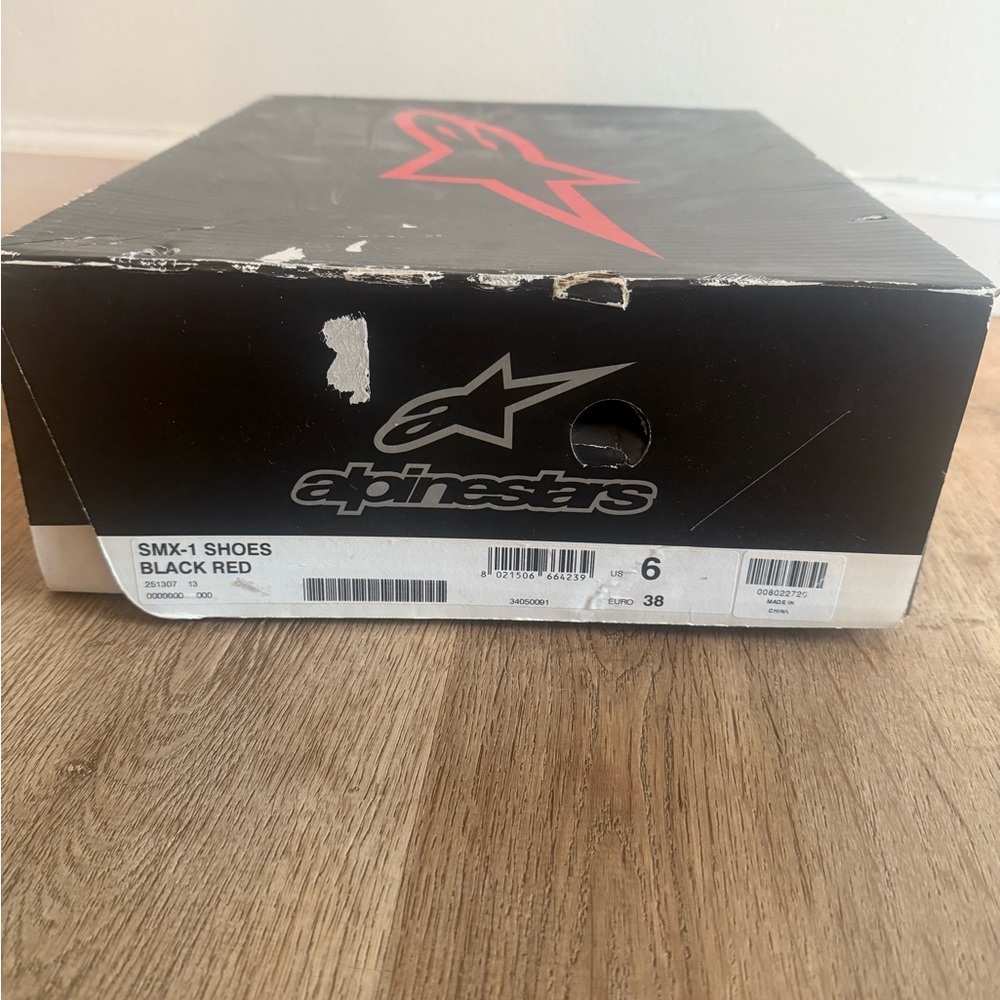 Alpinestars Women’s Black and Red Boots - Picture 3 of 3